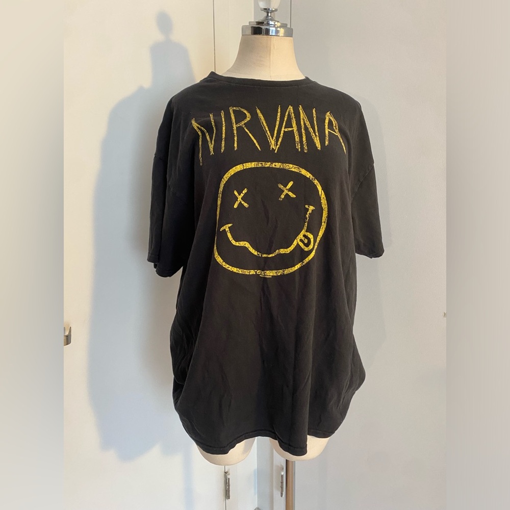 Nirvana vintage tee in a size XL